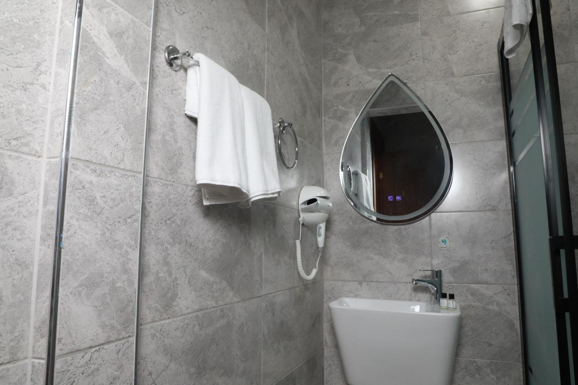 Rays Hotel Bakirkoey City Center Istanbul Bagian luar foto